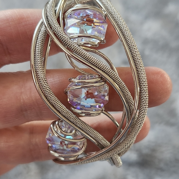 Artisan Silver Mesh Wire Cuff - Iridescent Triple Crystal Statement - Picture 5 of 7